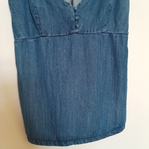Guess Denim Blue Chambray Cami Tank Top with Spaghetti Straps, Sz. M - Picture 3 of 9